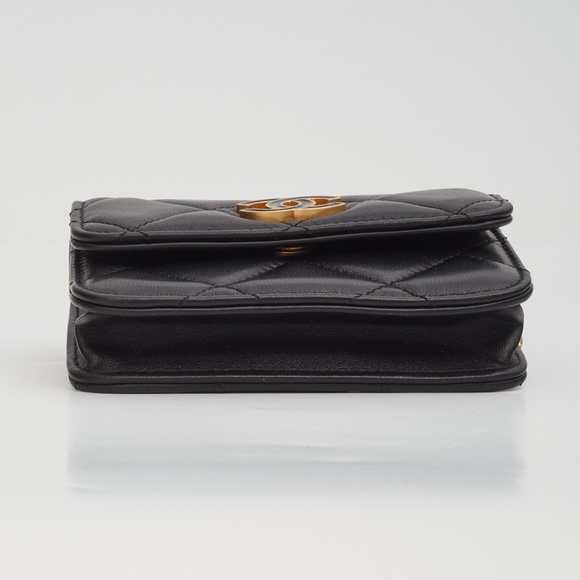 CHANEL LAMBSKIN BLACK ENAMEL CC WALLET ON A CHAIN CLUTCH BELT BAG (2020) - Picture 3 of 8